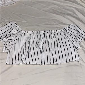 Off the shoulders crop top